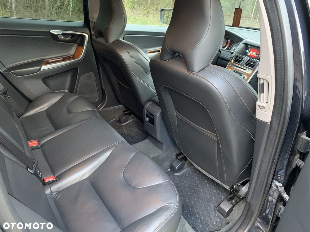 Volvo XC 60 T5 Geartronic Momentum - 12
