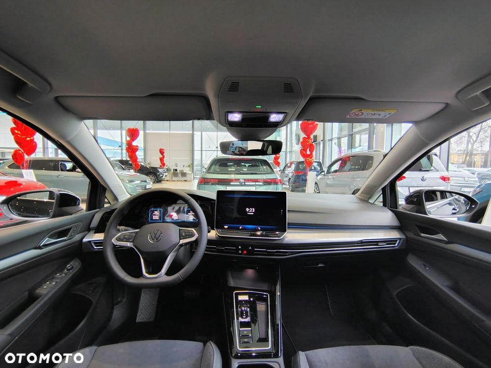 Volkswagen Golf - 22