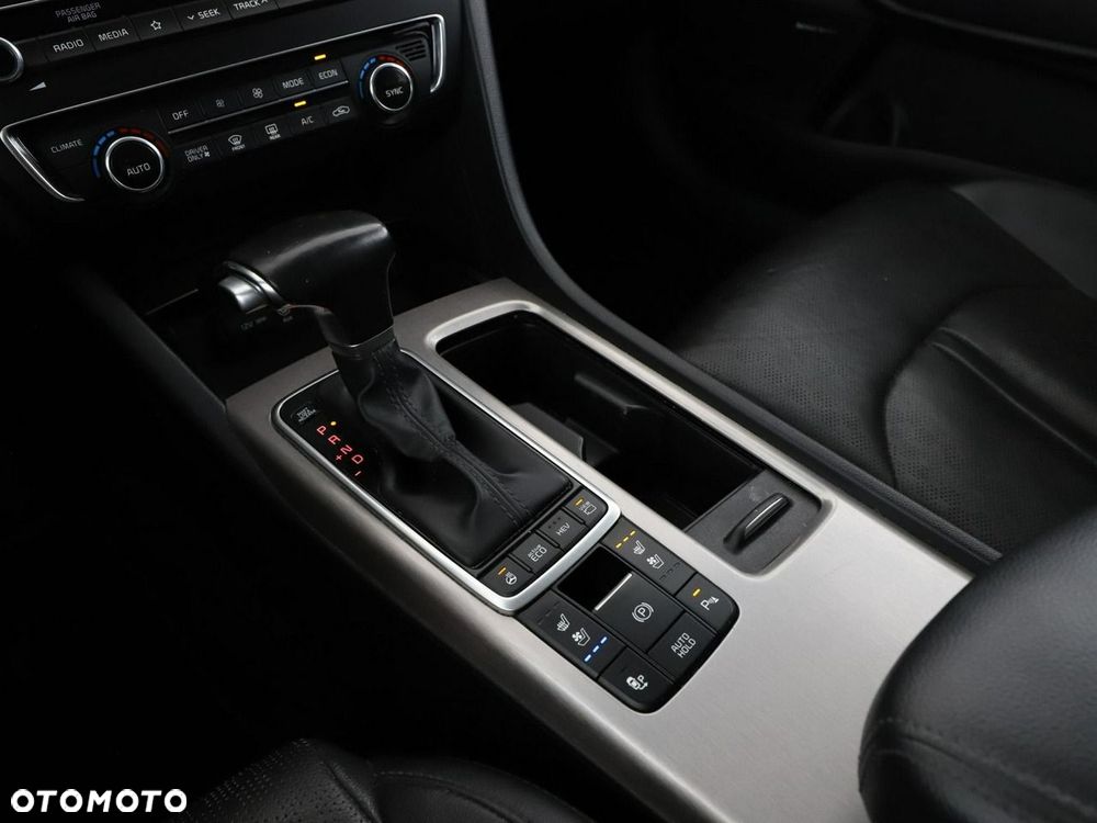 Kia Optima Sportagon 2.0 GDI Spirit - 31