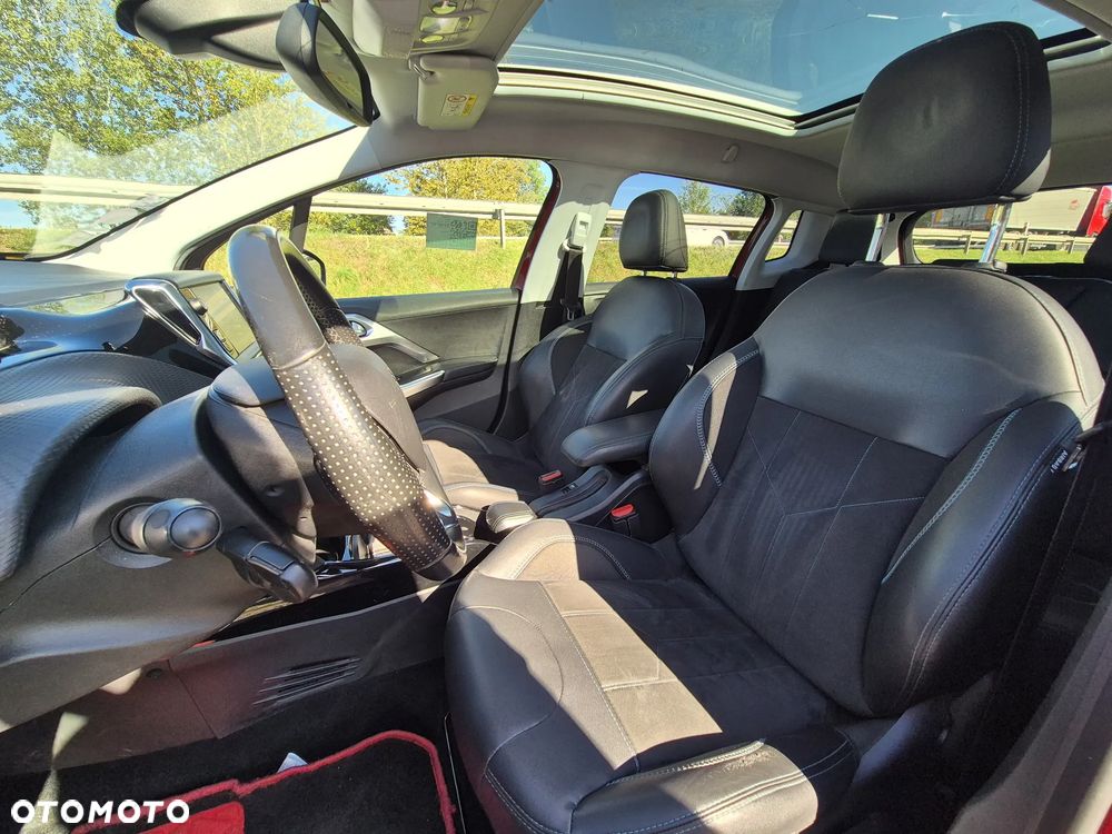 Peugeot 2008 PureTech 110 Stop&Start EAT6 Crossway - 18