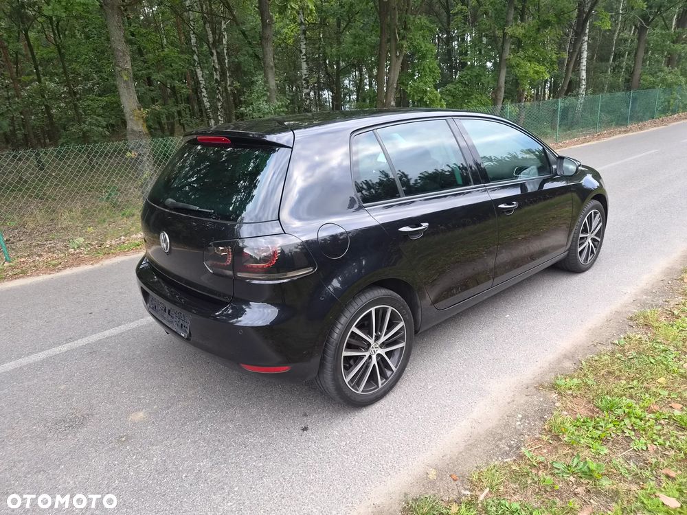 Volkswagen Golf 2.0 TDI Highline DSG - 5