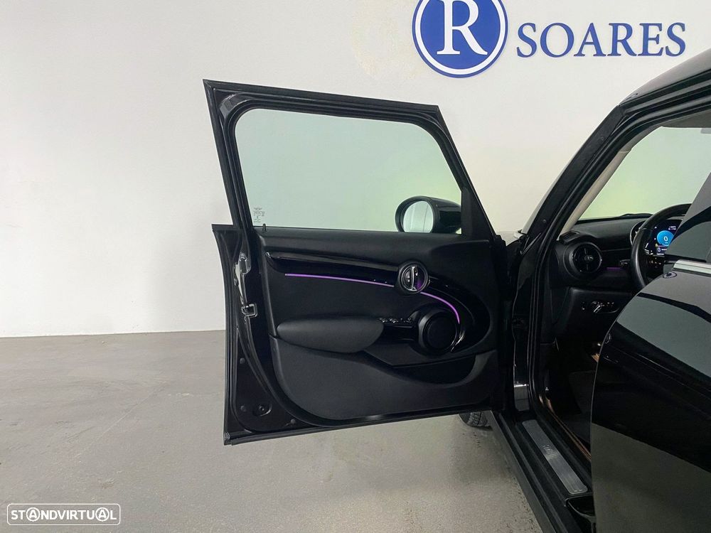 MINI 5 Portas Cooper Auto - 13