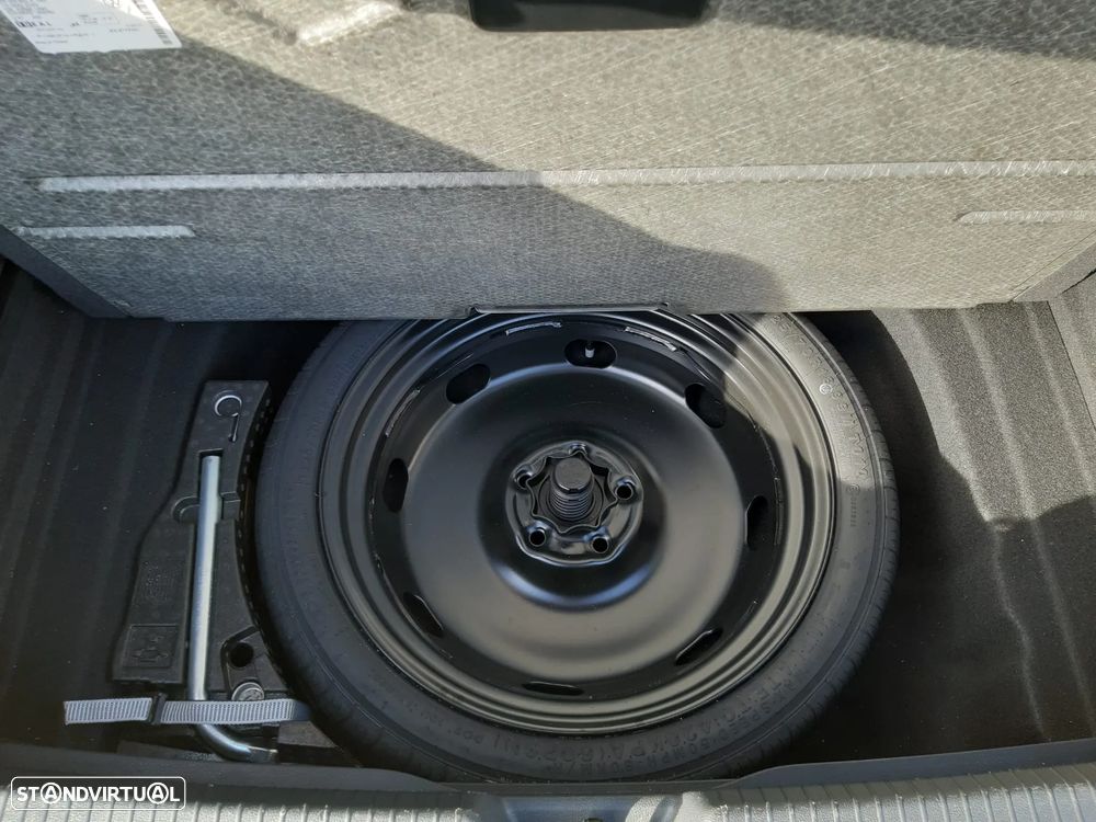 VW Golf 1.0 TSI Life - 24