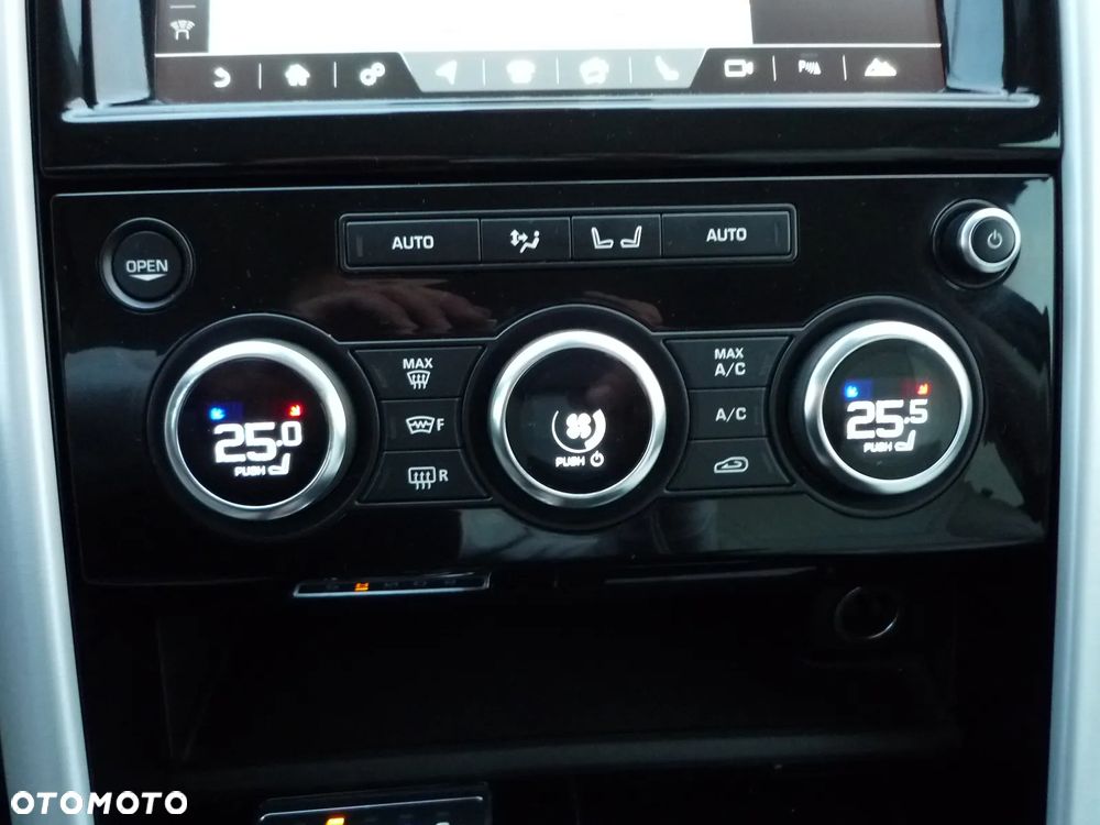 Land Rover Discovery 2.0 Sd4 SkyView Edition - 32