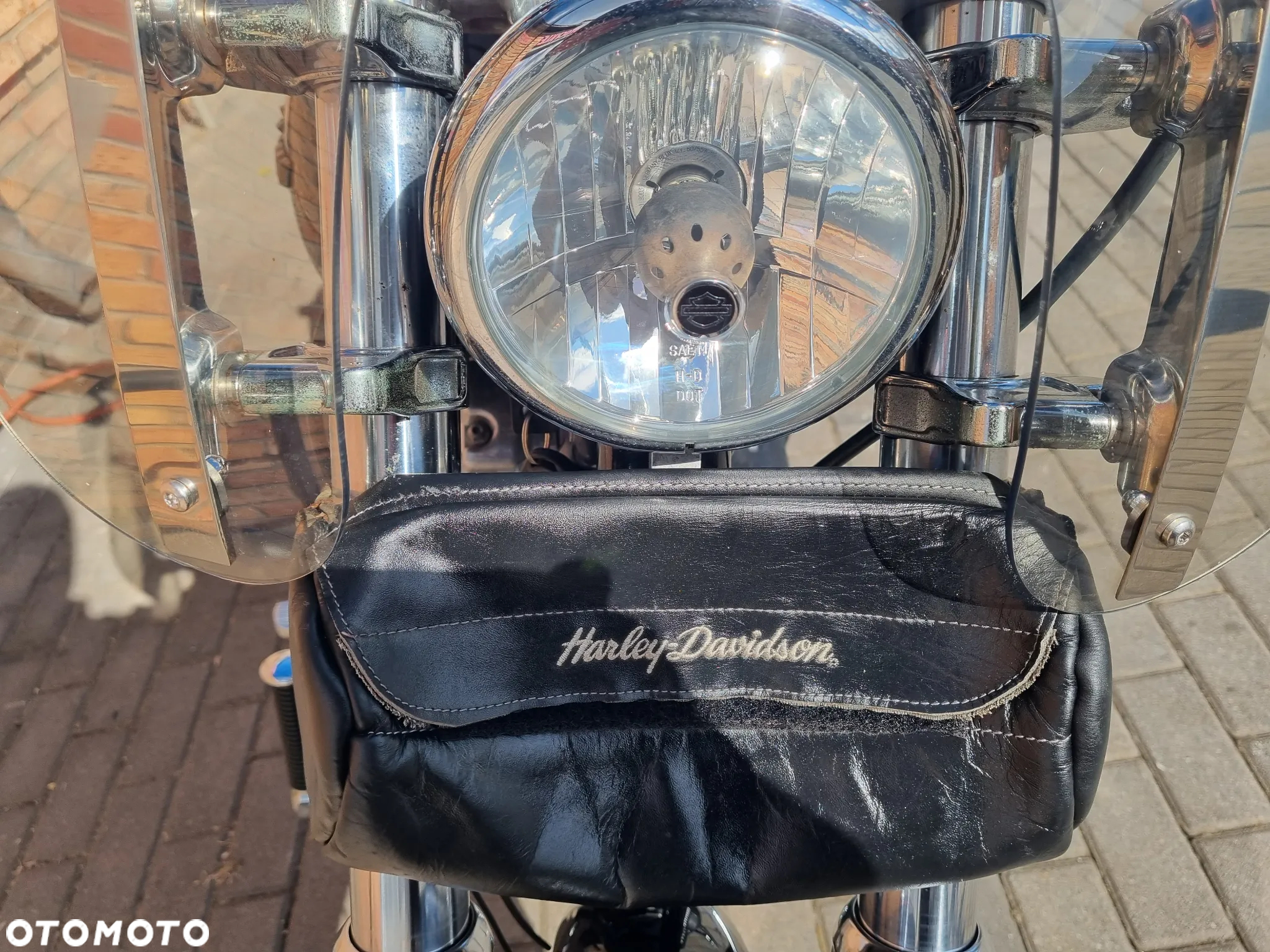 Harley-Davidson Dyna Street Bob - 13