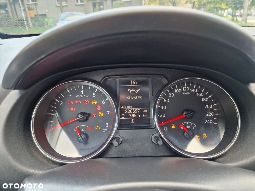 Nissan Qashqai 1.6 Visia - 14