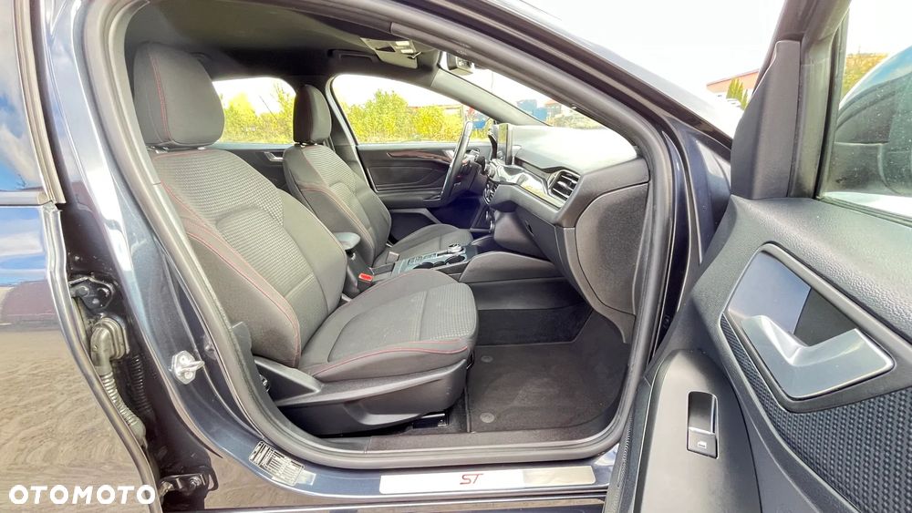 Ford Focus 2.0 EcoBlue STart-Stopp-System ST-LINE - 25