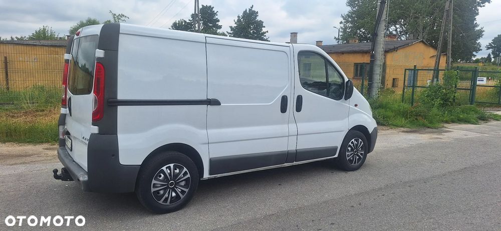 Opel Vivaro - 1