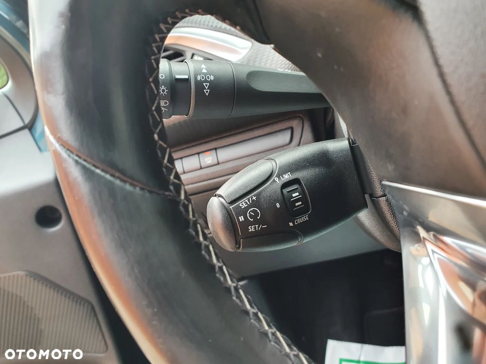 Peugeot 2008 PureTech 110 Stop&Start EAT6 Allure - 20