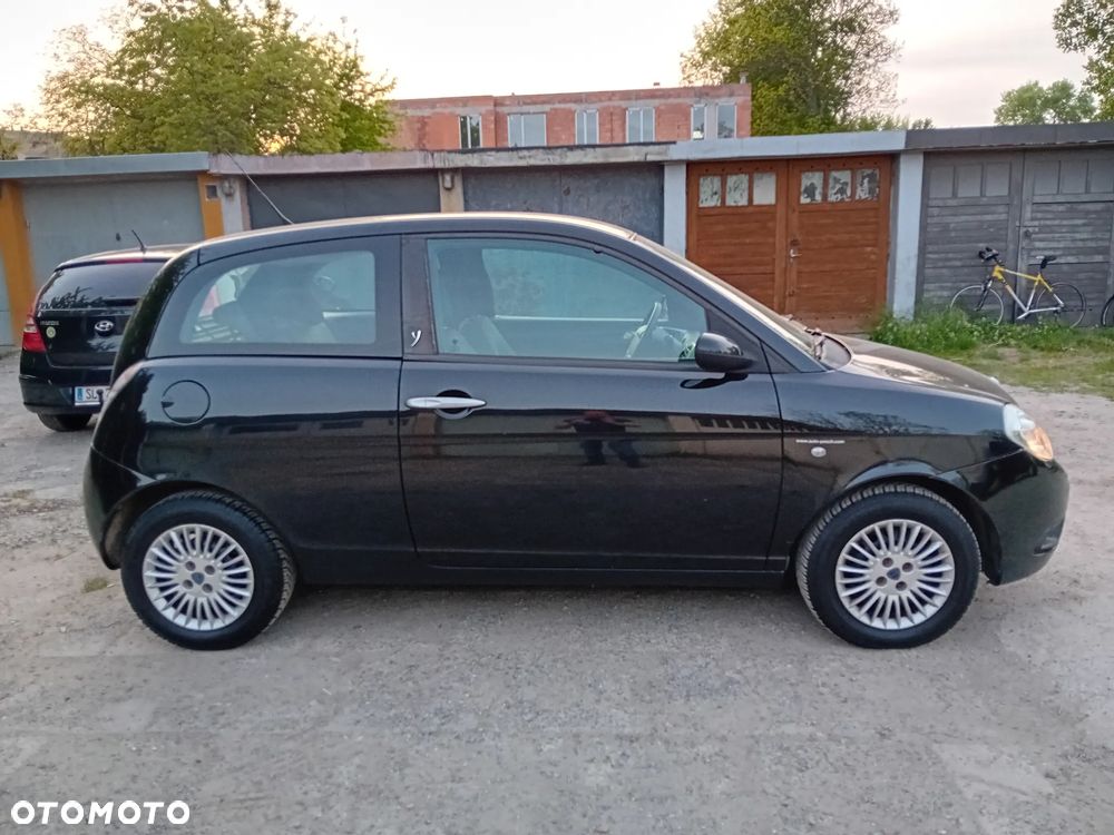 Lancia Ypsilon Y 1.2 8v Arctic - 18