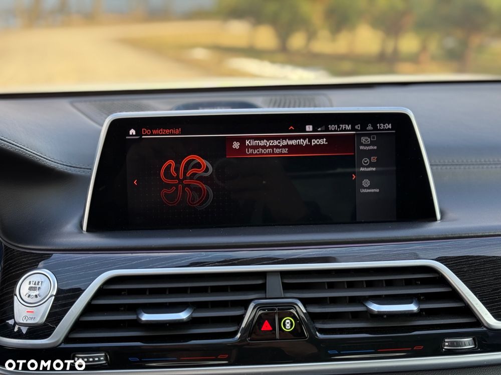 BMW Seria 7 - 36
