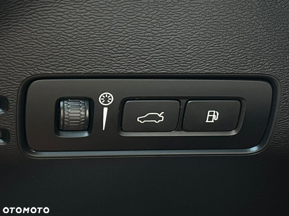 Volvo XC 40 - 33