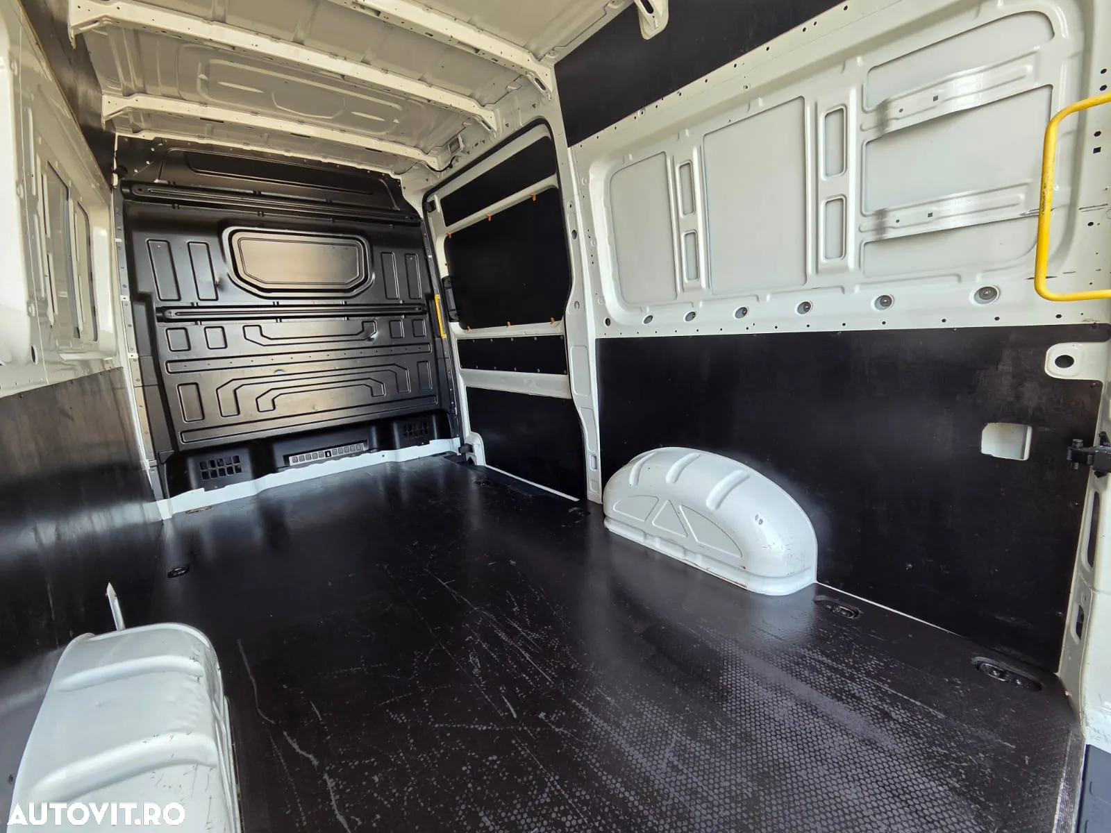 Volkswagen New Crafter L3H2 - 13