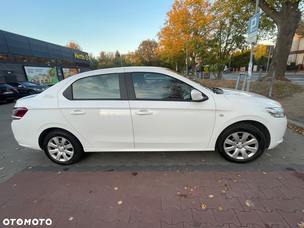 Peugeot 301 - 8