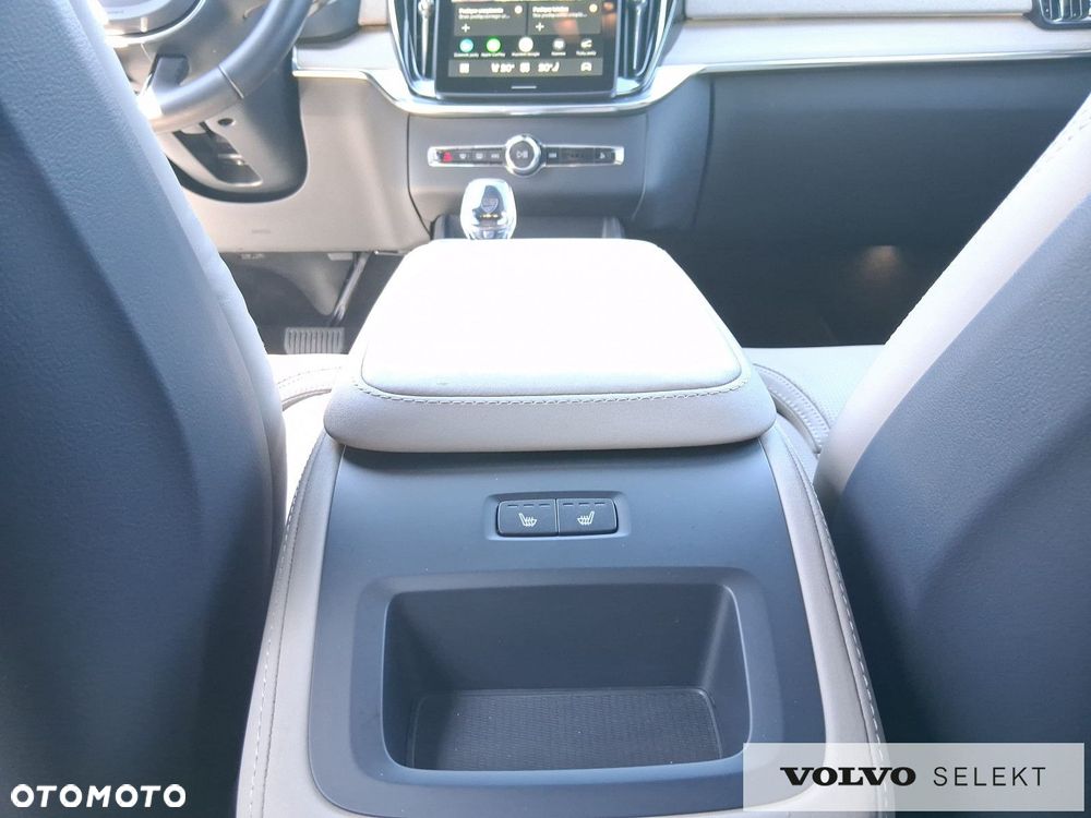 Volvo XC 90 - 21