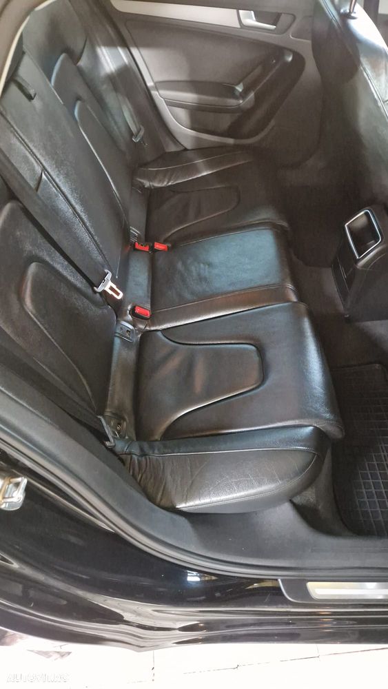 Audi A4 2.0 TDI B8 - 9