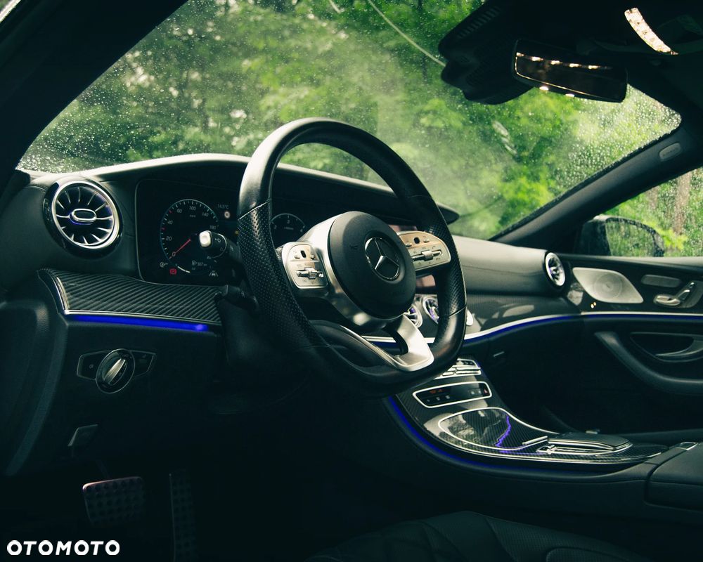 Mercedes-Benz CLS - 9