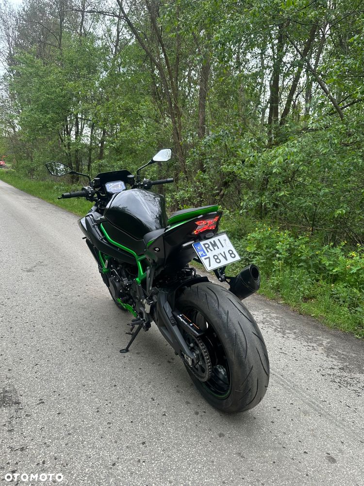 Kawasaki H2 - 7