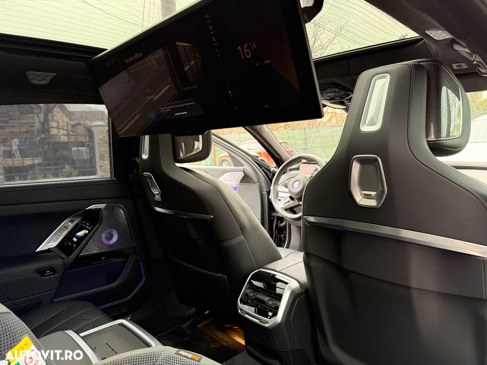 BMW M7 M760e xDrive - 5