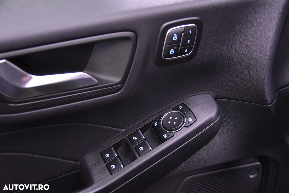 Ford Kuga 2.5 Duratec FWD PHEV ST-Line X - 14