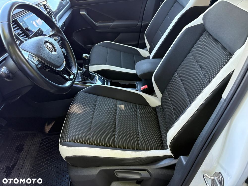 Volkswagen T-Roc 1.5 TSI ACT Premium - 16