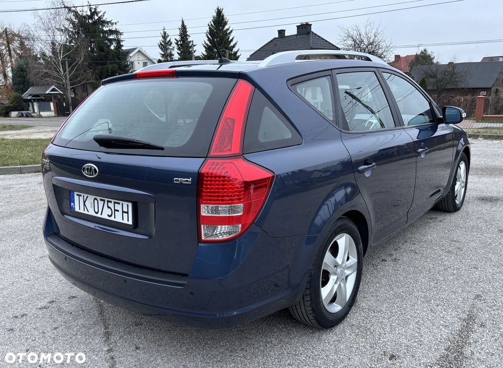 Kia Ceed 1.6 CRDi 90 Spirit - 4