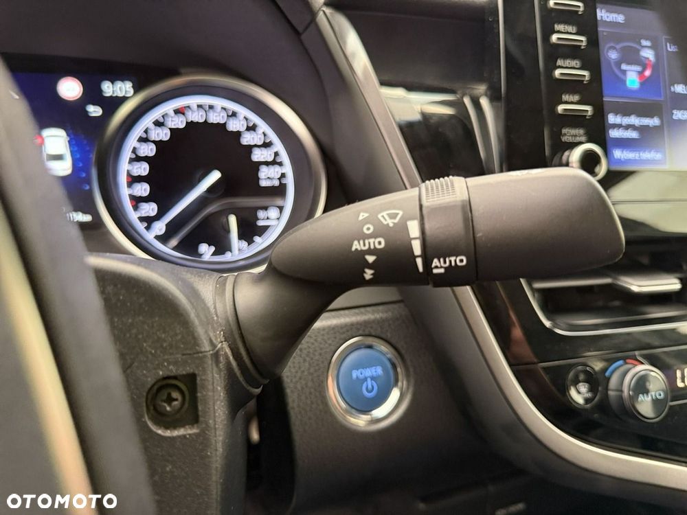 Toyota Camry - 25