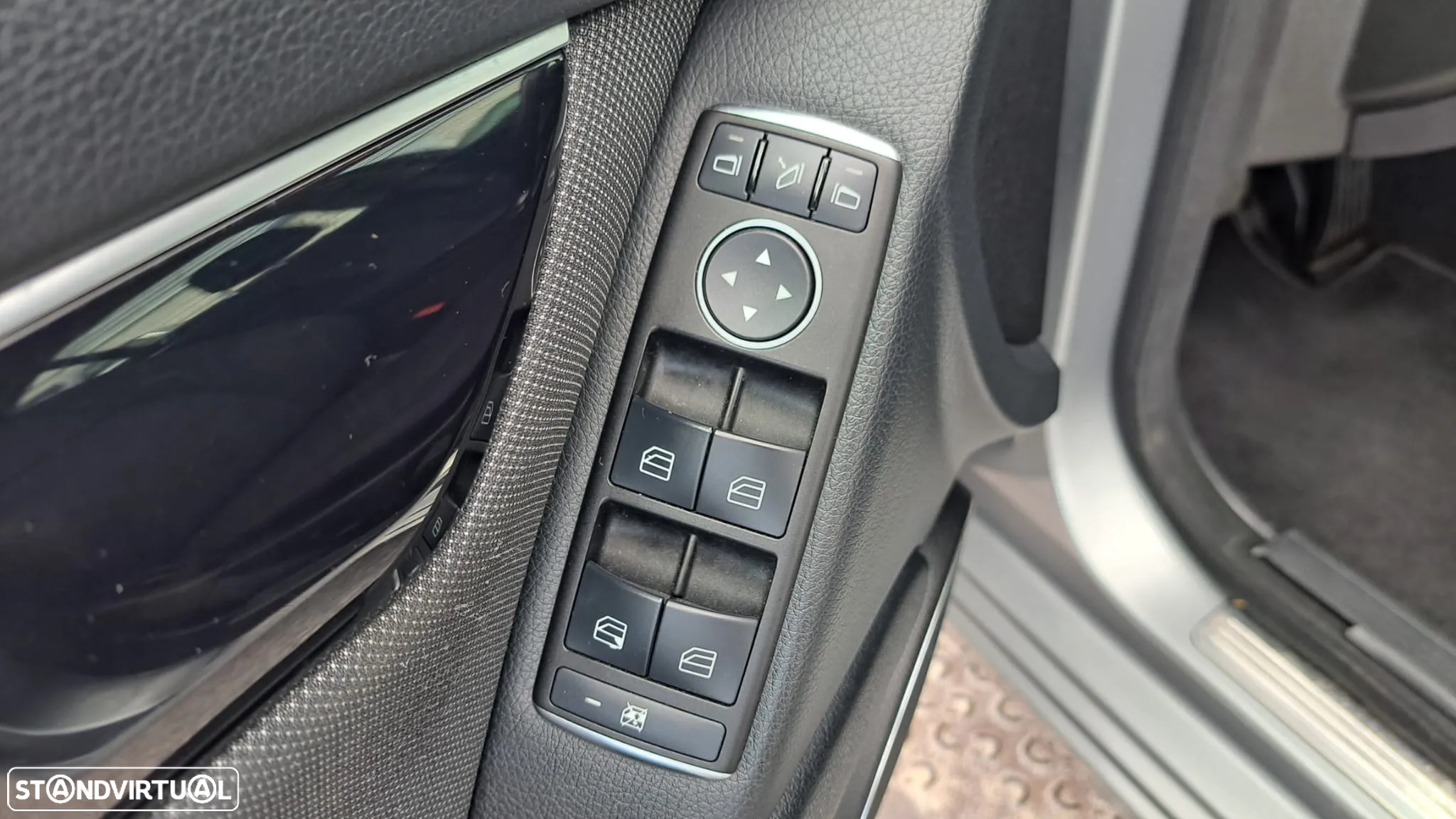 Mercedes-Benz C 180 CDi Elegance BlueEfficiency - 29
