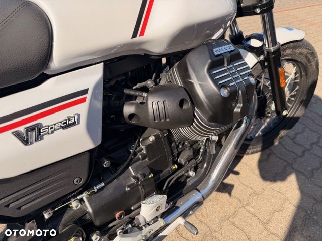 Moto Guzzi V7 - 8