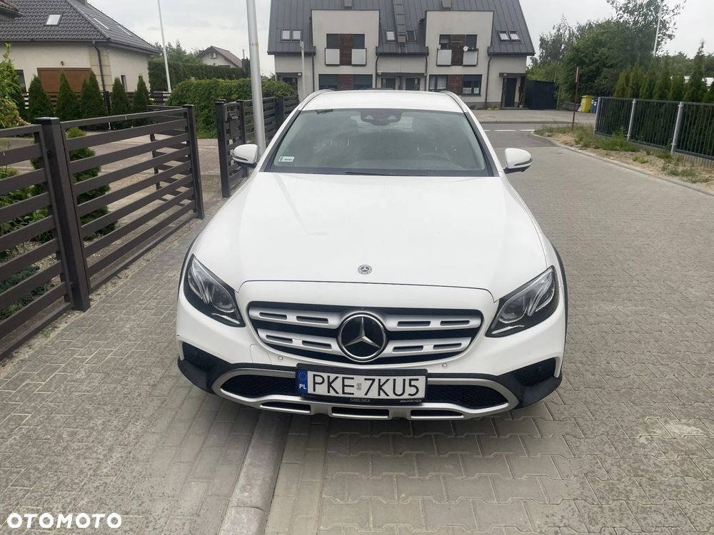 Mercedes-Benz Klasa E 220 d 4-Matic All-Terrain - 26