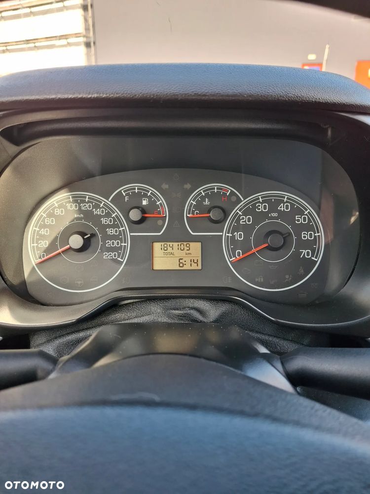Fiat Punto 1.2 8V - 12