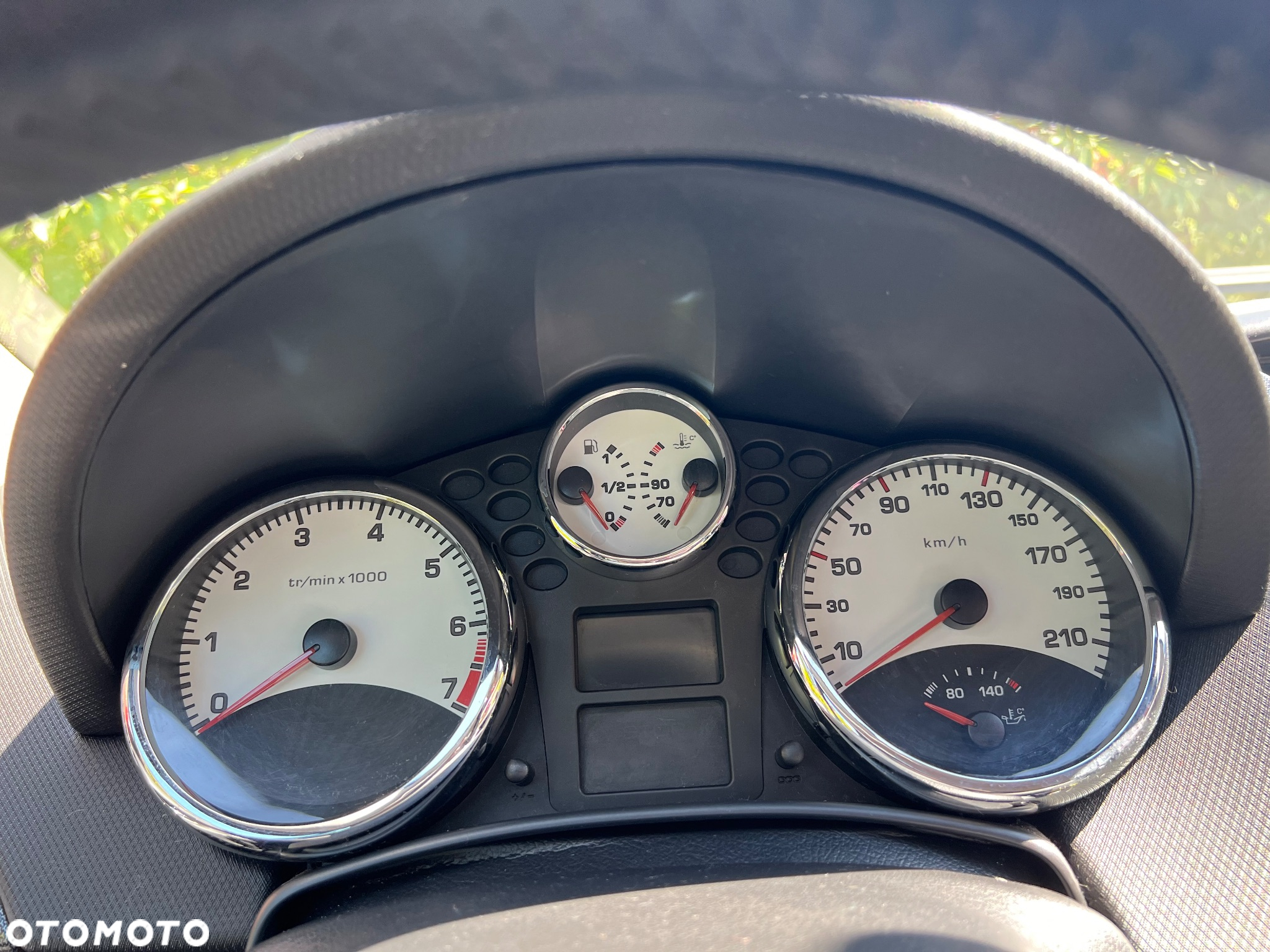 Peugeot 207 - 6