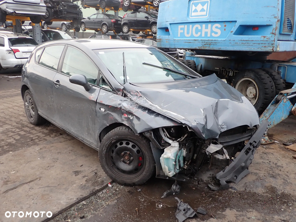 CZĘŚCI -Seat Leon II 1,9TDI BXE 105KM 5B JCR HB 5D 2007r. lakier LS7Z INDEX - 8106