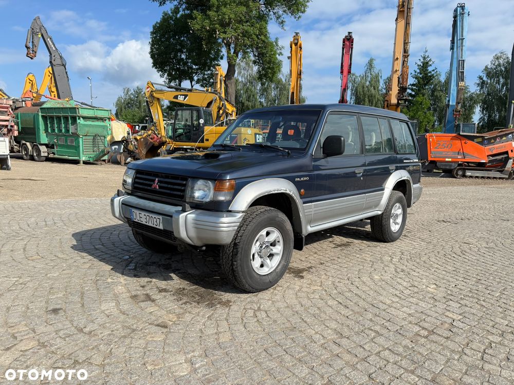 Mitsubishi Pajero 2.8 TD GLS 4os - 7