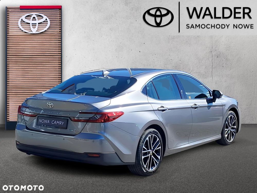 Toyota Camry 2.5 Hybrid Dynamic Force Executive e-CVT - 5