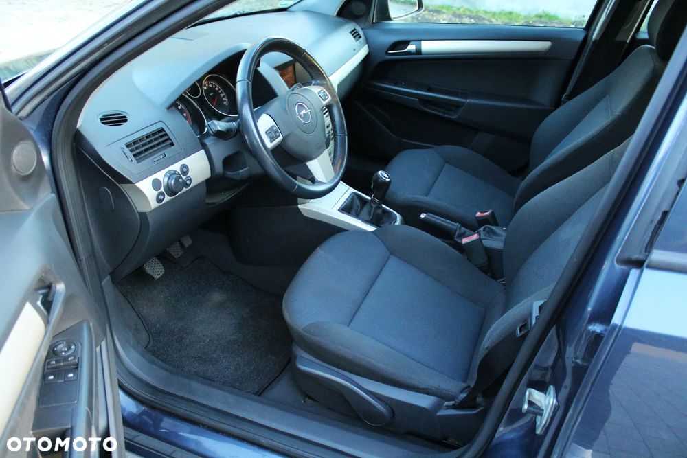 Opel Astra 1.4 Enjoy - 10