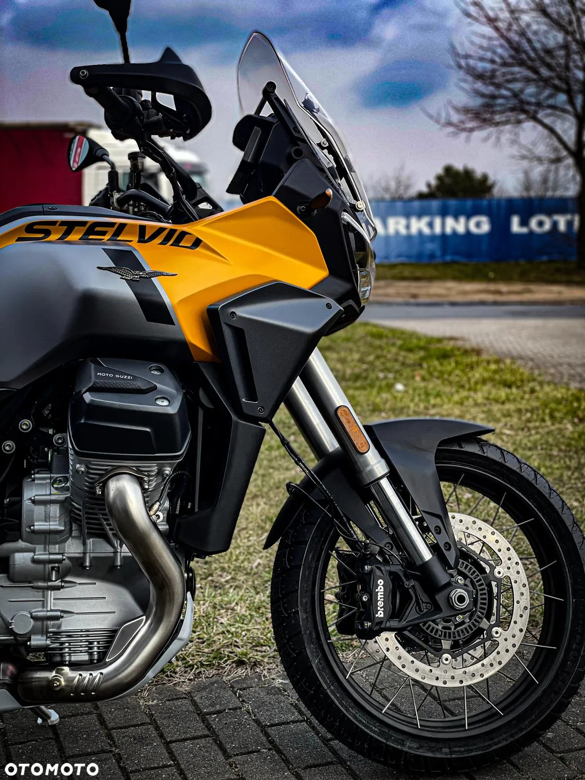 Moto Guzzi Stelvio - 7