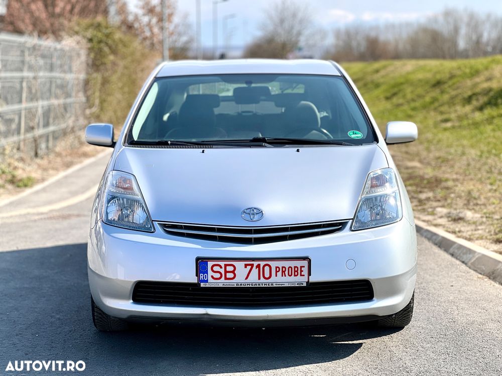 Toyota Prius (Hybrid) Sol - 7