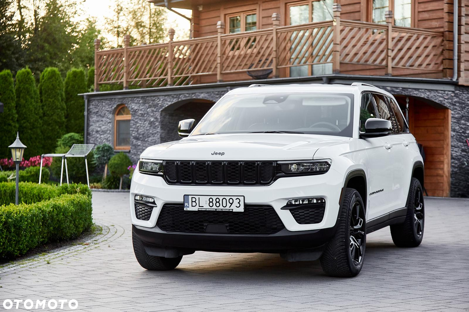 Jeep Grand Cherokee - 3