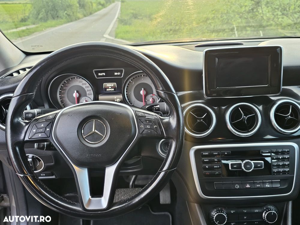Mercedes-Benz CLA 220 - 4