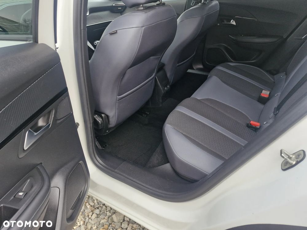 Peugeot 2008 BlueHDi 110 Allure Pack - 38