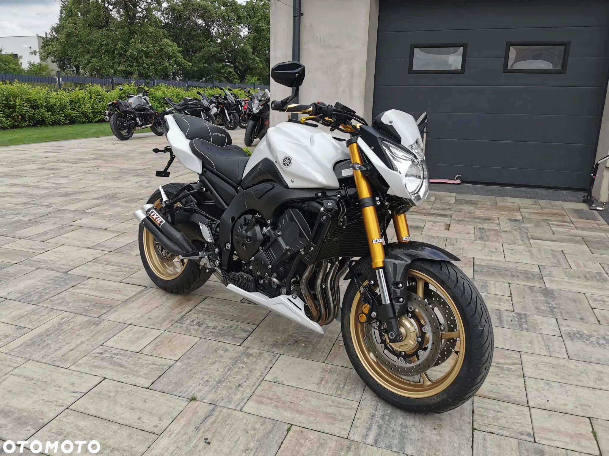 Yamaha FZ8 - 1