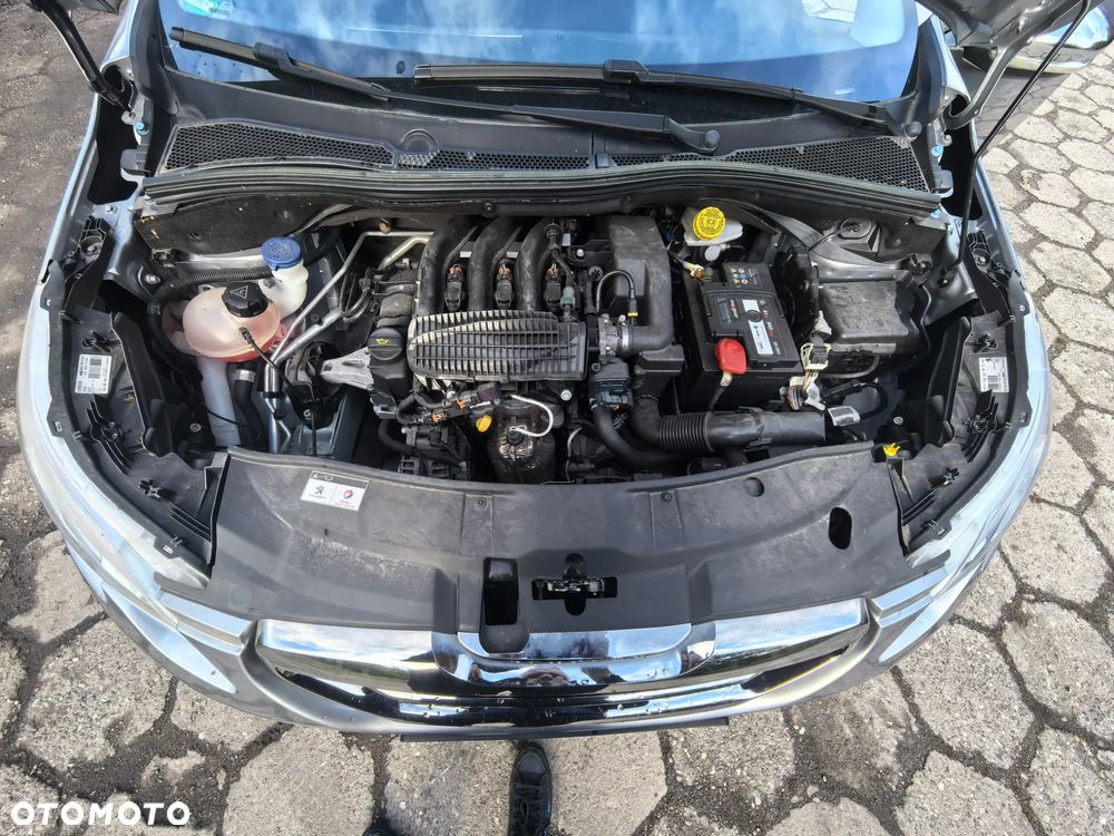 Peugeot 2008 82 VTI Allure - 37