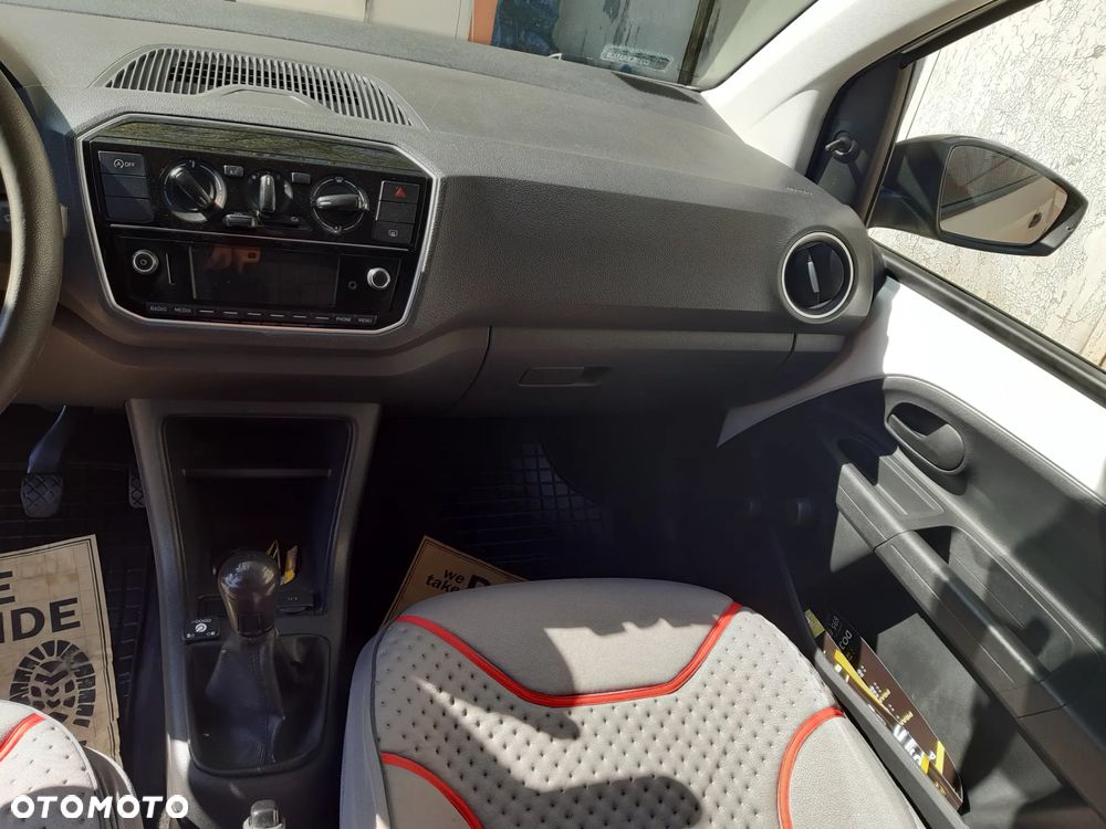 Volkswagen up! 1.0 move - 10