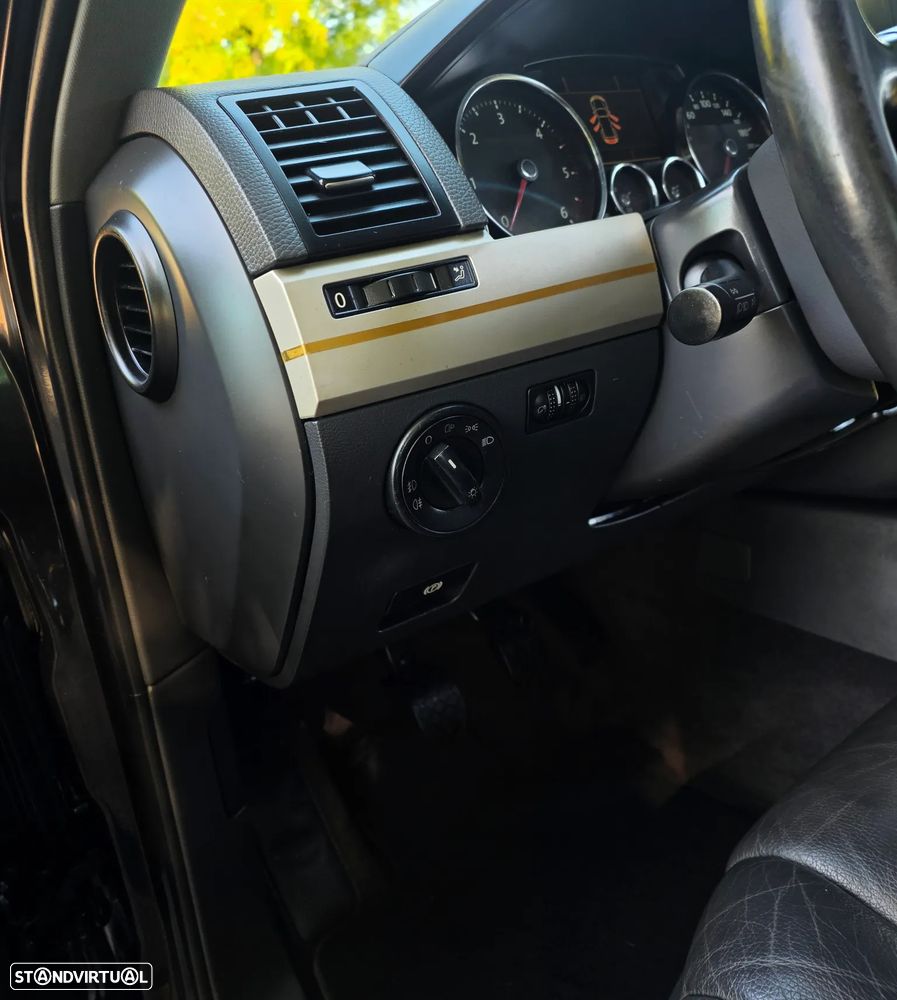 VW Touareg 3.0 TDI V6 - 34