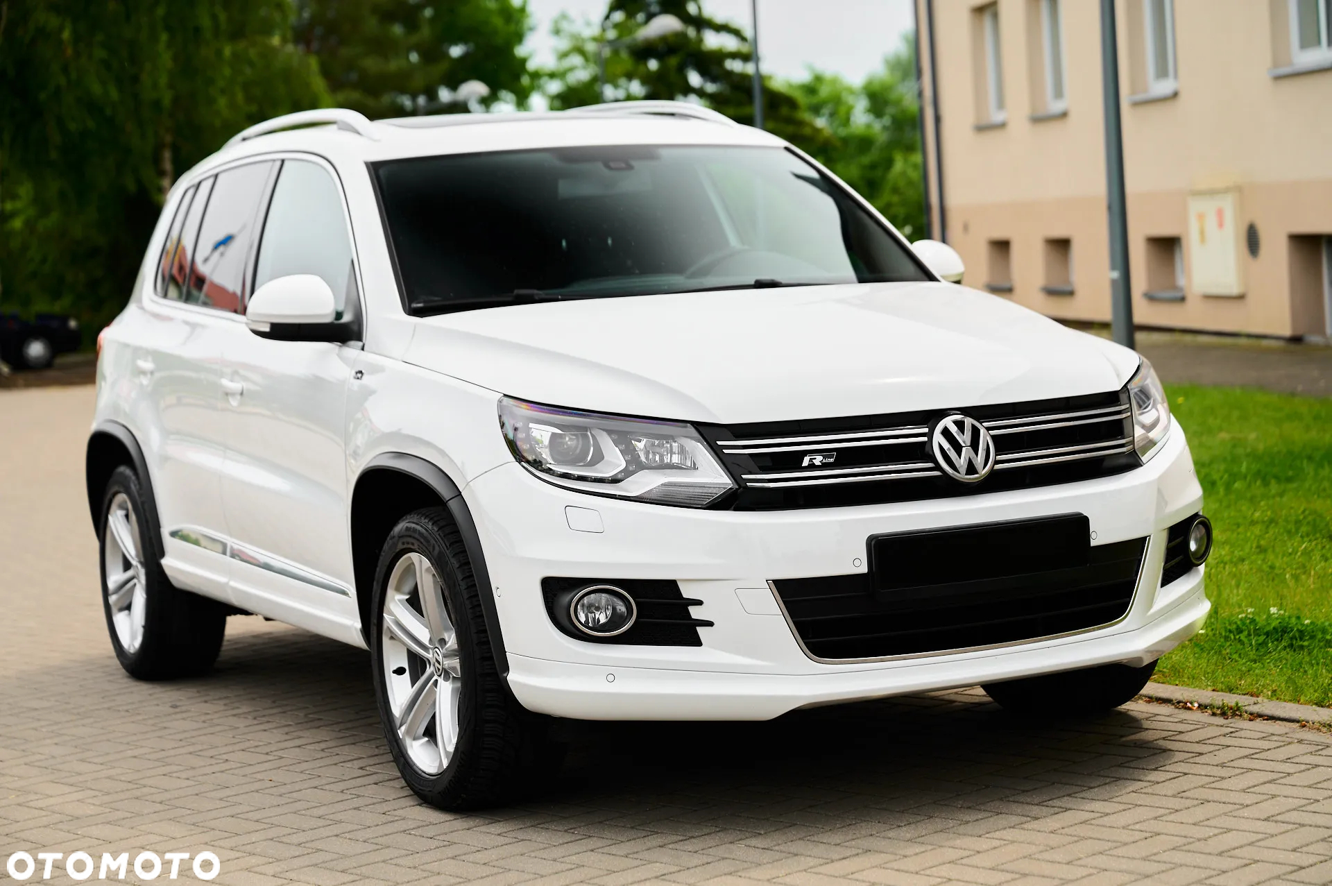 Volkswagen Tiguan 2.0 TDI R-Style - 16