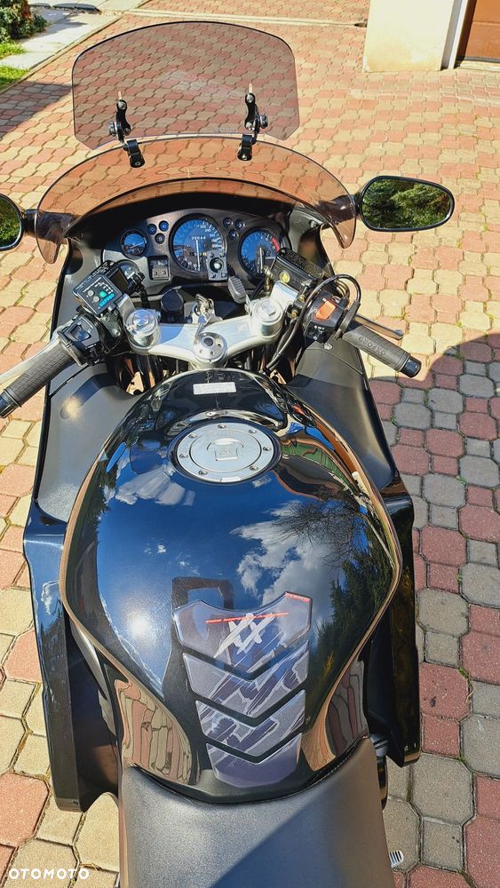 Honda CBR - 28