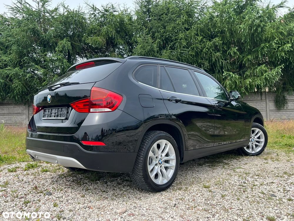 BMW X1 xDrive20d - 10