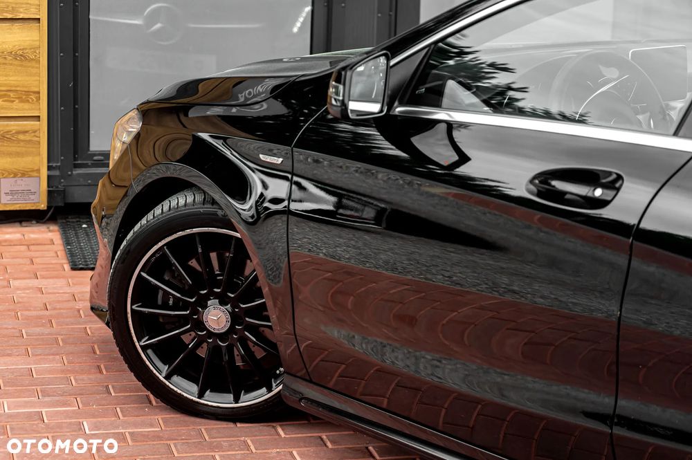 Mercedes-Benz CLA 250 4Matic 7G-DCT AMG Line - 8