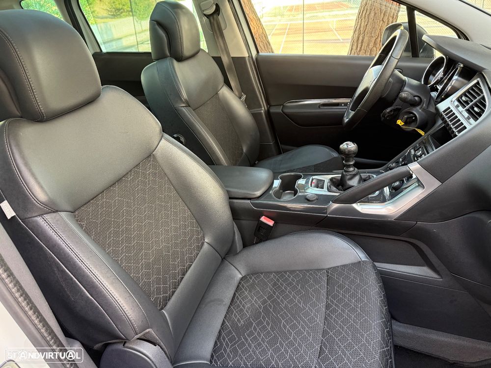 Peugeot 3008 1.6 HDi Allure - 15